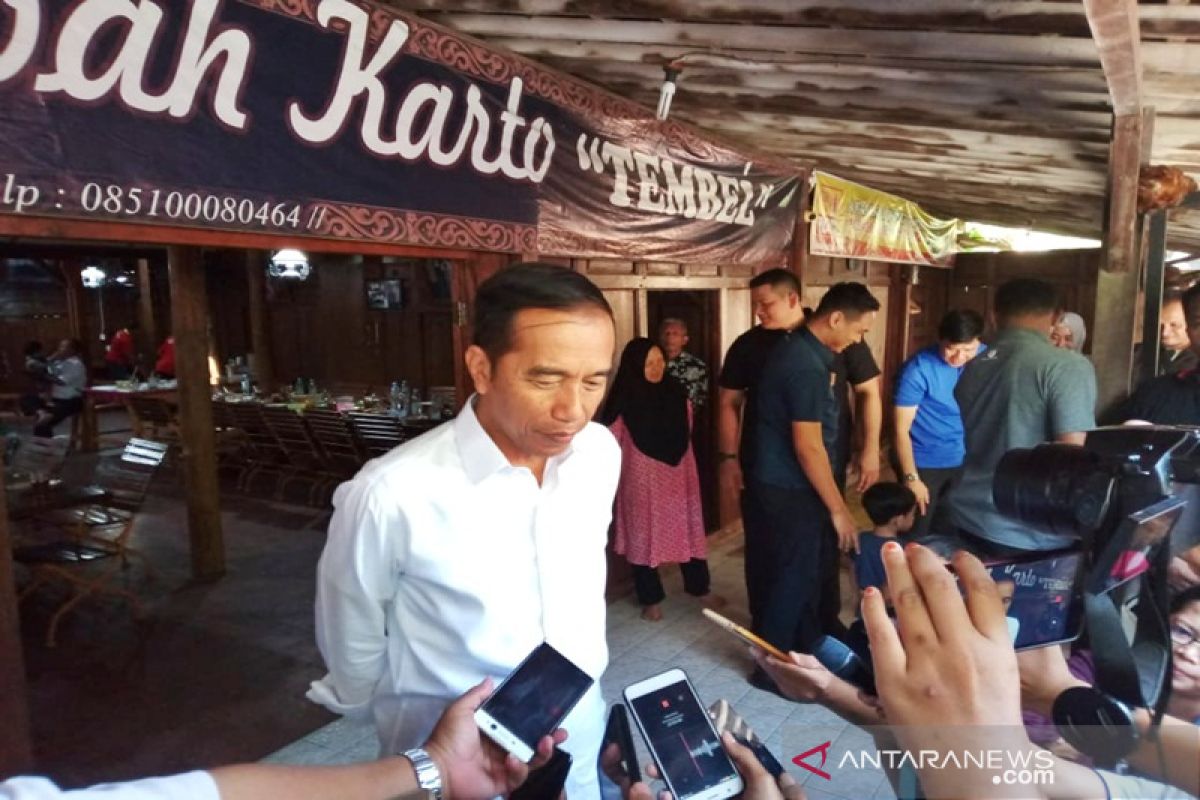 Jokowi: nama-nama sudah mulai masuk Kabinet Kerja