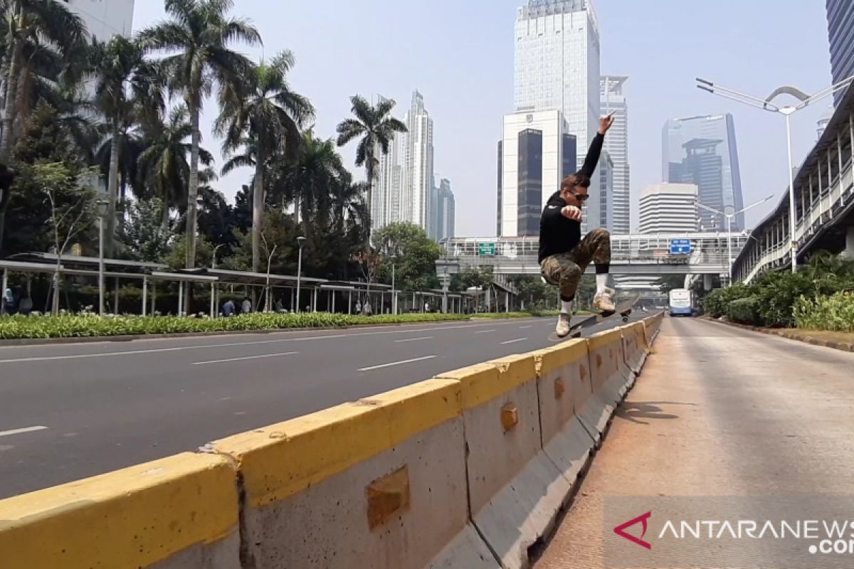 "Car free day" Jakarta jadi ajang bermain skateboard