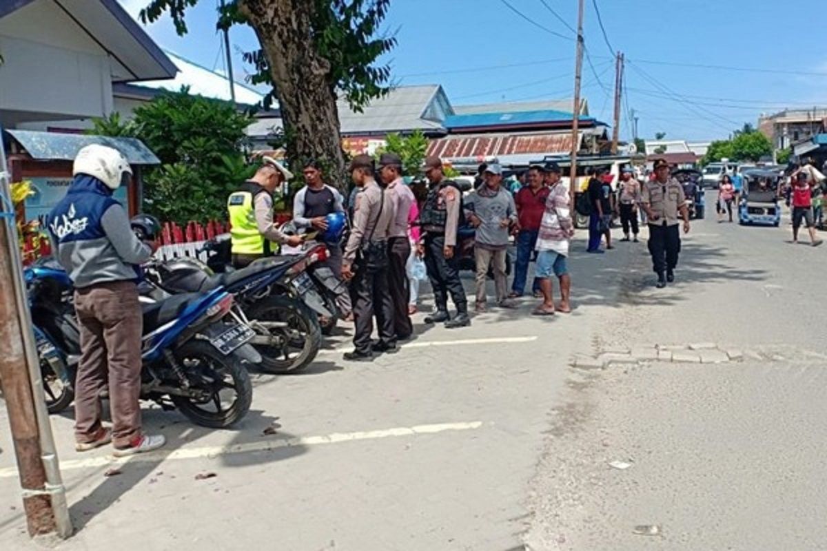 Polisi lakukan penertiban lalu lintas sejumlah titik