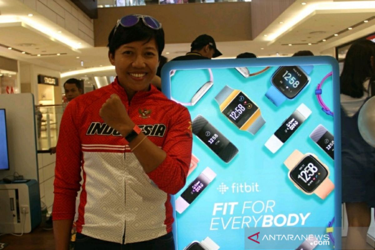 "Smartwatch" Fitbit jadi andalan atlet pantau kebugaran