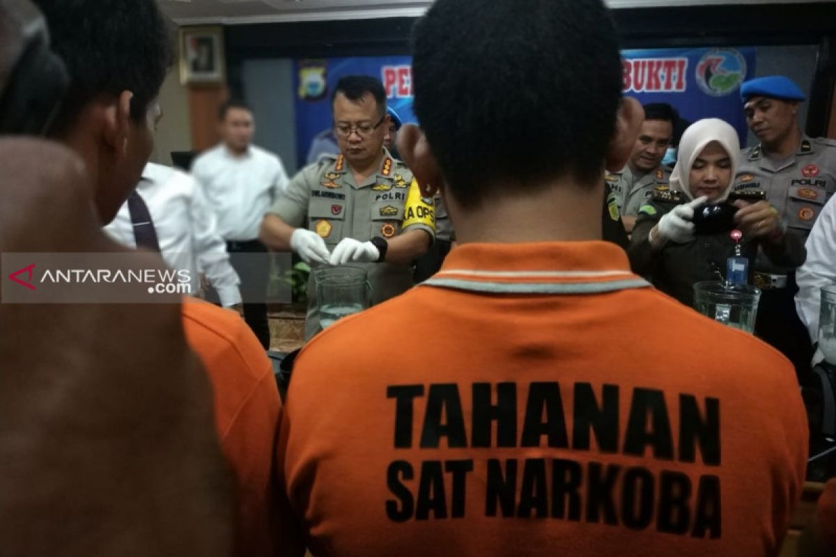 Polrestabes Makassar musnahkan narkoba 1,3 kg sabu