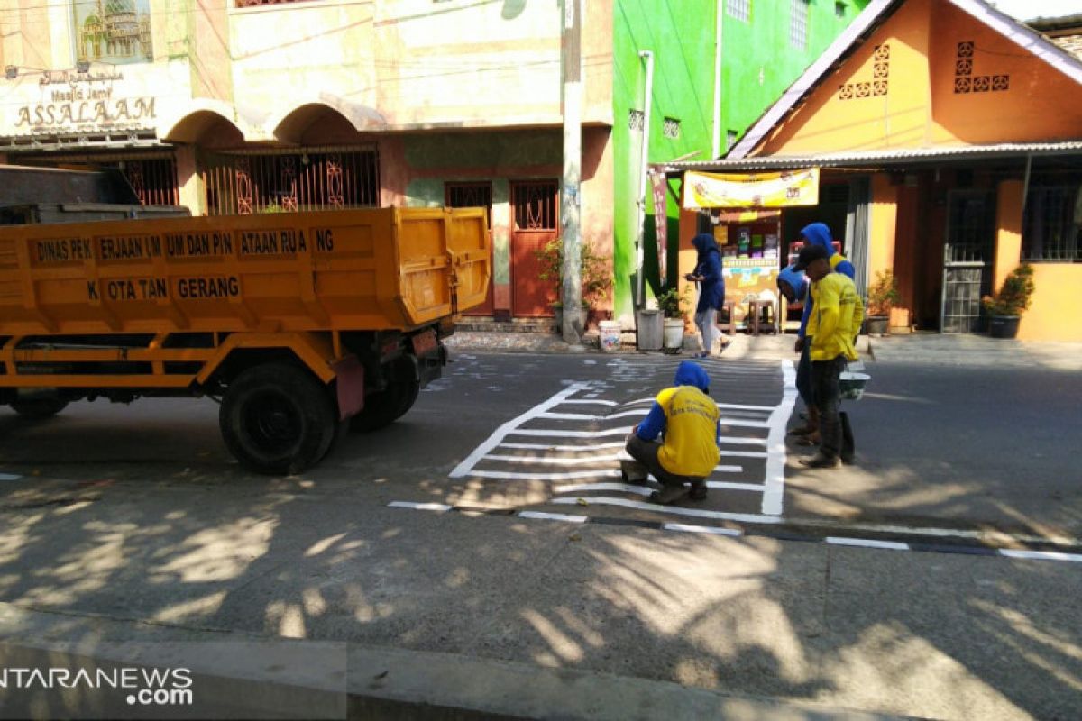 DLH sedekah sampah untuk pendidikan di Festival Cisadane