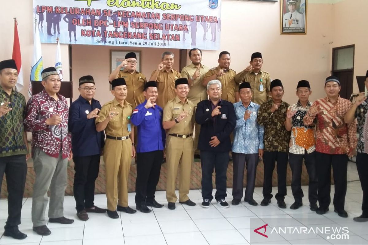 DPC LPM Serut lantik LPM kelurahan se-Kecamatan Serpong Utara