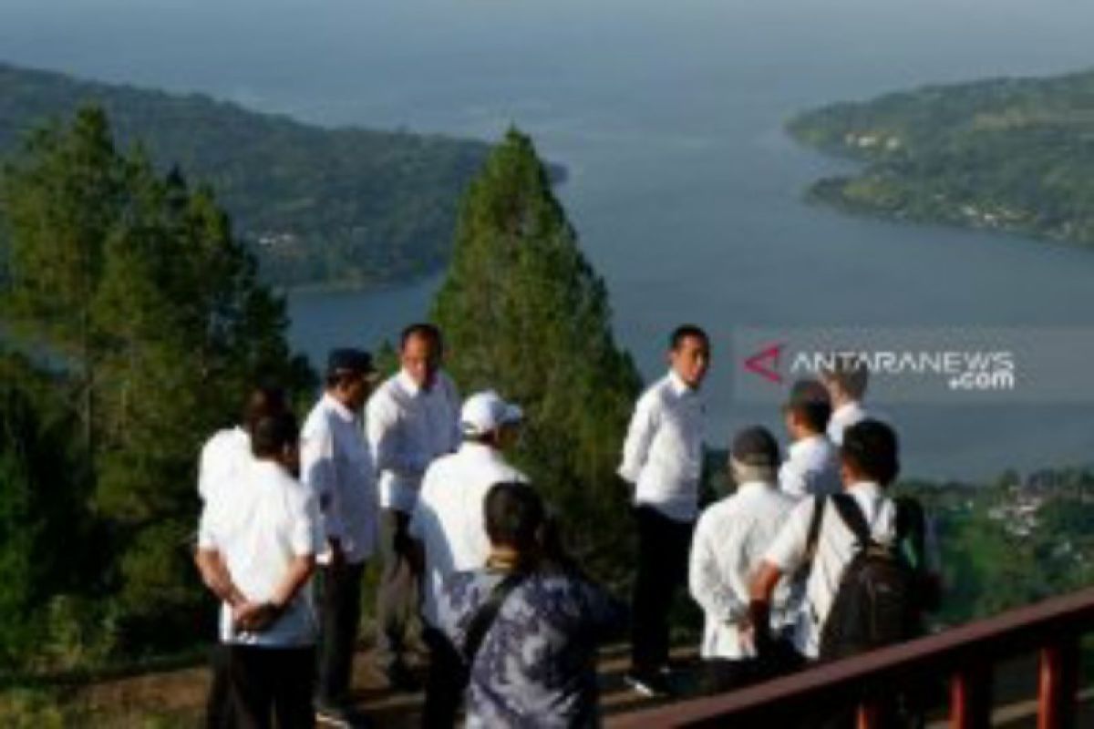 Jokowi kunjungi geosite Sipinsur