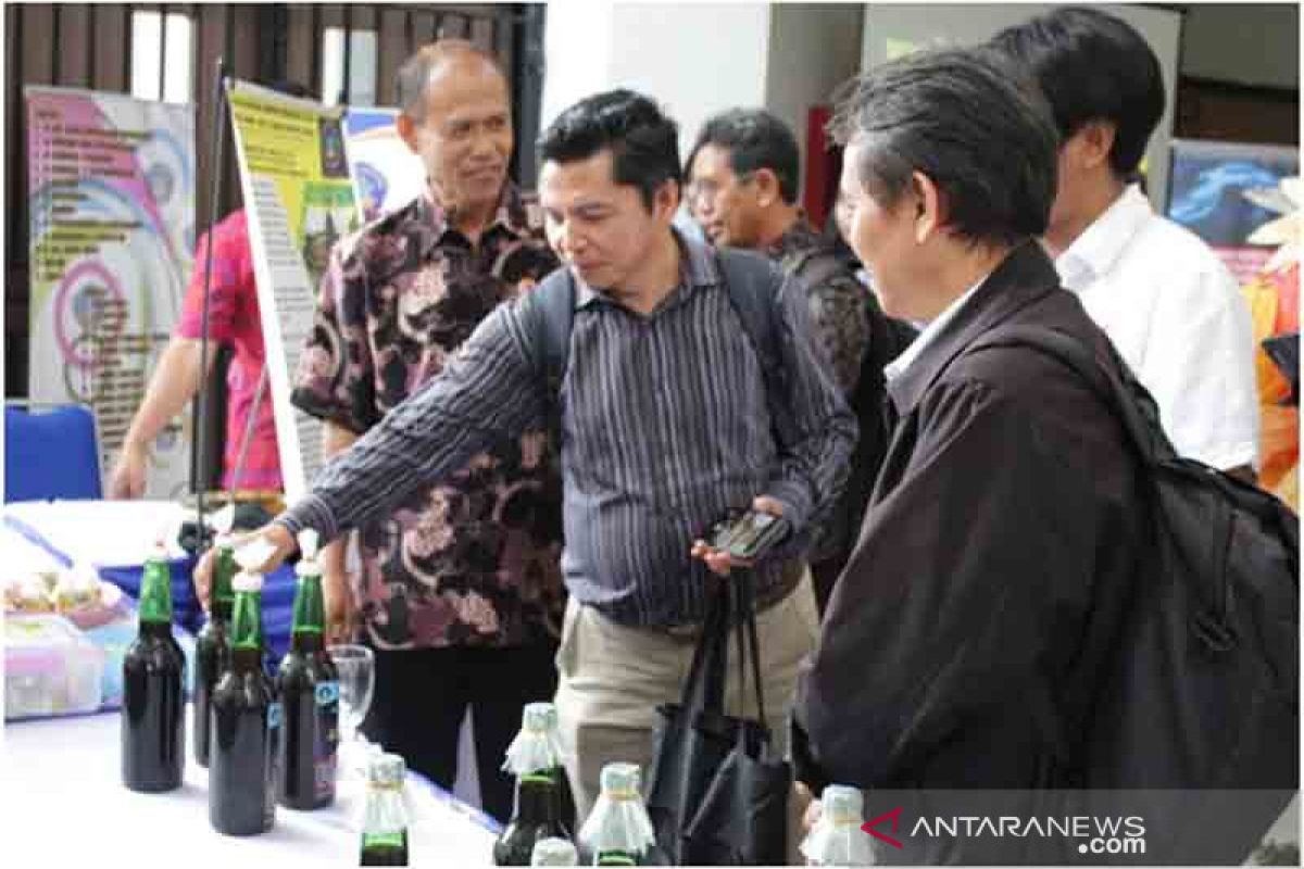 Undiksha teliti anggur lokal jadi "wine" nol persen alkohol