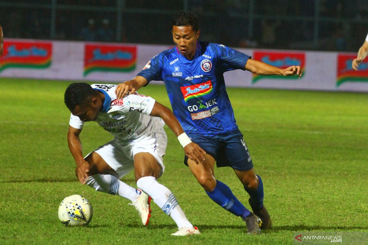 Arema pesta gol atas Persib hingga klasemen sementara Liga 1