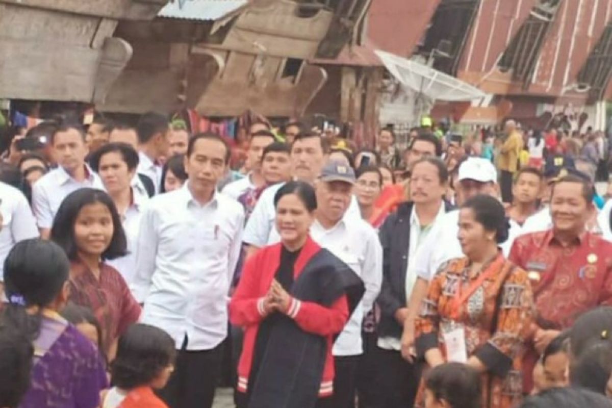 Presiden tinjau titik awal peradaban penegakan hukum  Samosir