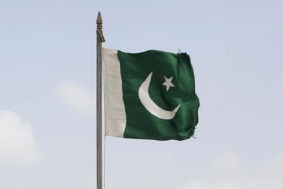Pesawat latih militer Pakistan jatuh, 17 orang tewas
