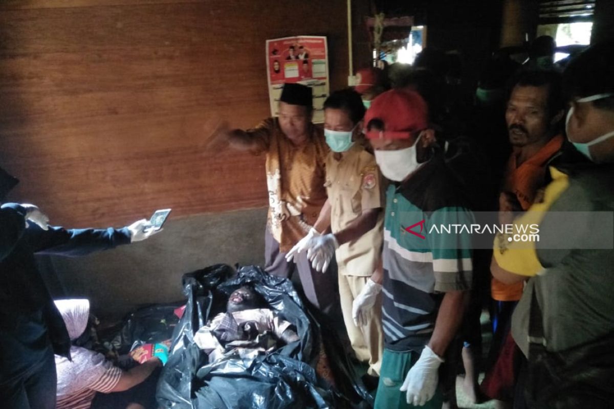 Warga Mukomuko Bengkulu temukan mayat di pondok sawah
