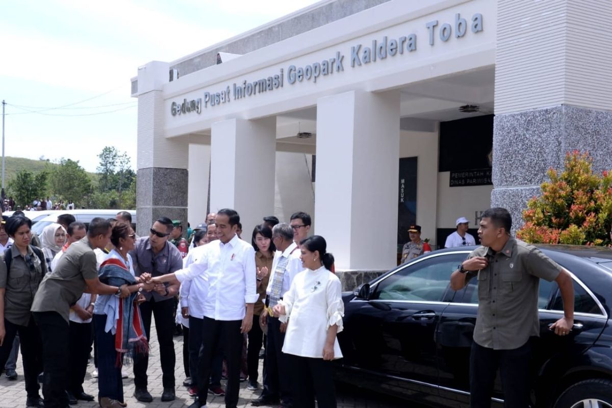 Jokowi dorong Taman Bumi Kaldera Toba diakui UNESCO