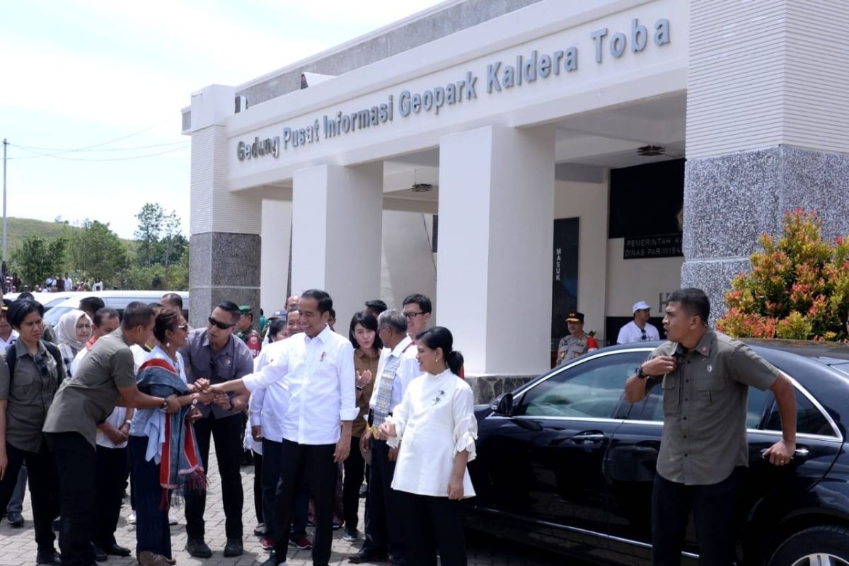 Jokowi dorong Taman Bumi Kaldera  Toba diakui UNESCO