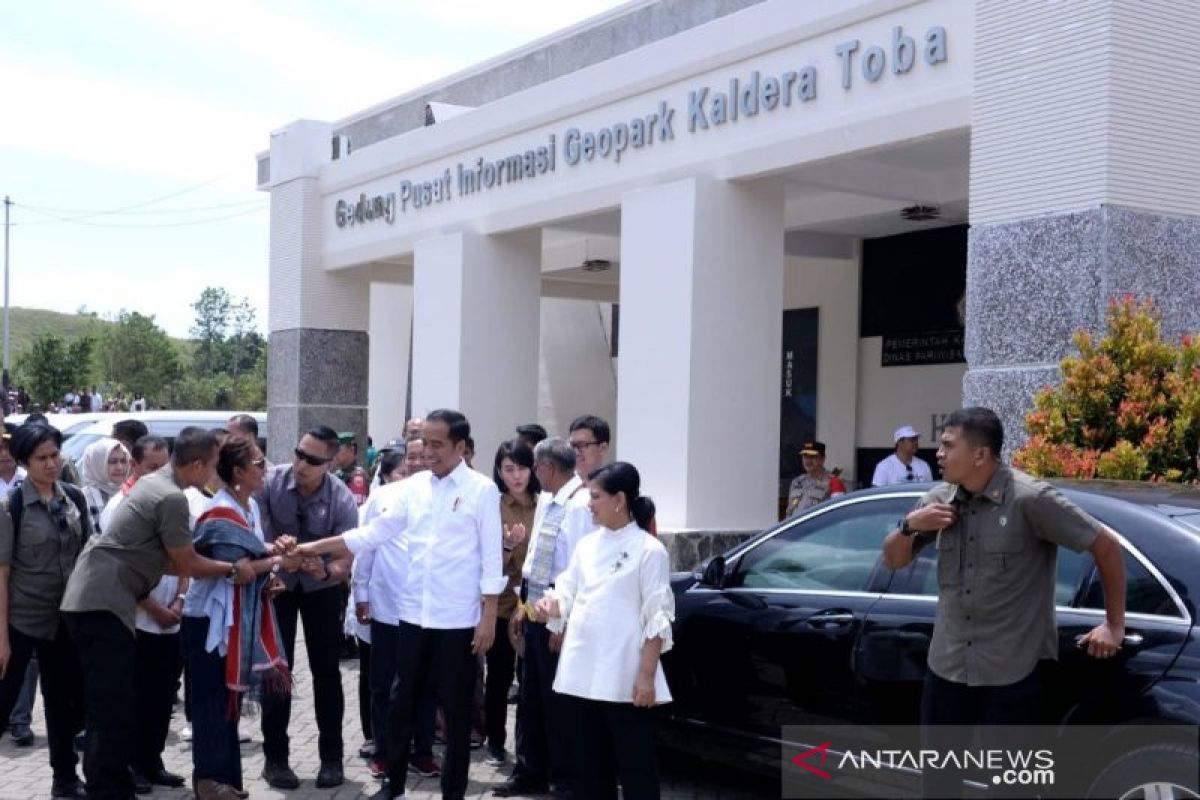 Jokowi tinjau proyek peternakan dan pertanian di Humbang Hasundutan
