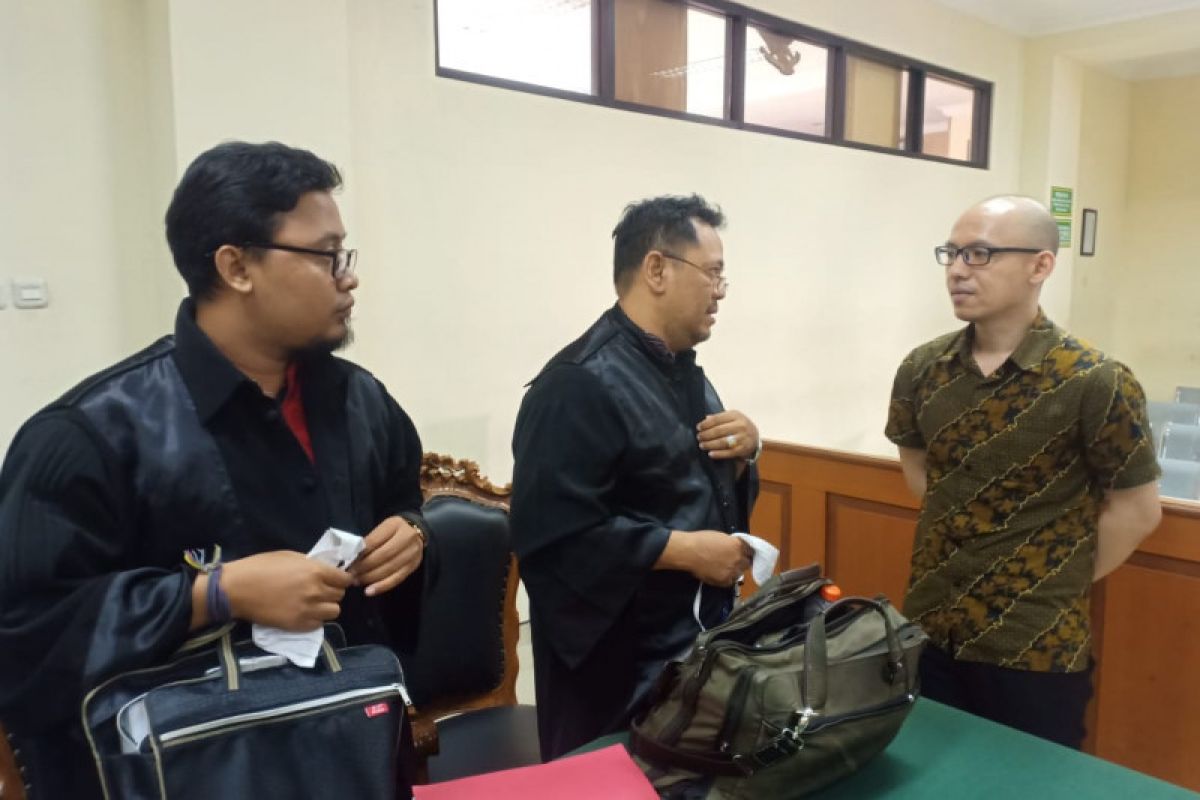 Jaksa Kejati Jatim tuntut rekanan PT DPS 18 tahun dan 6 bulan penjara