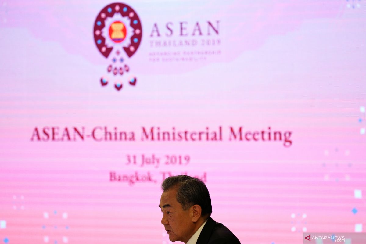 China and ASEAN set up a good example of a new type of international relations