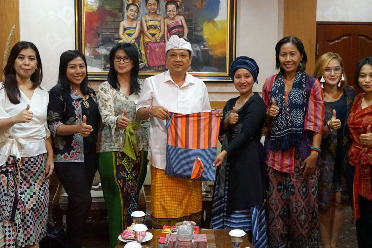 Pemkot Denpasar dukung Gerakan Indonesia Bersih "1 Juta Tumbler"