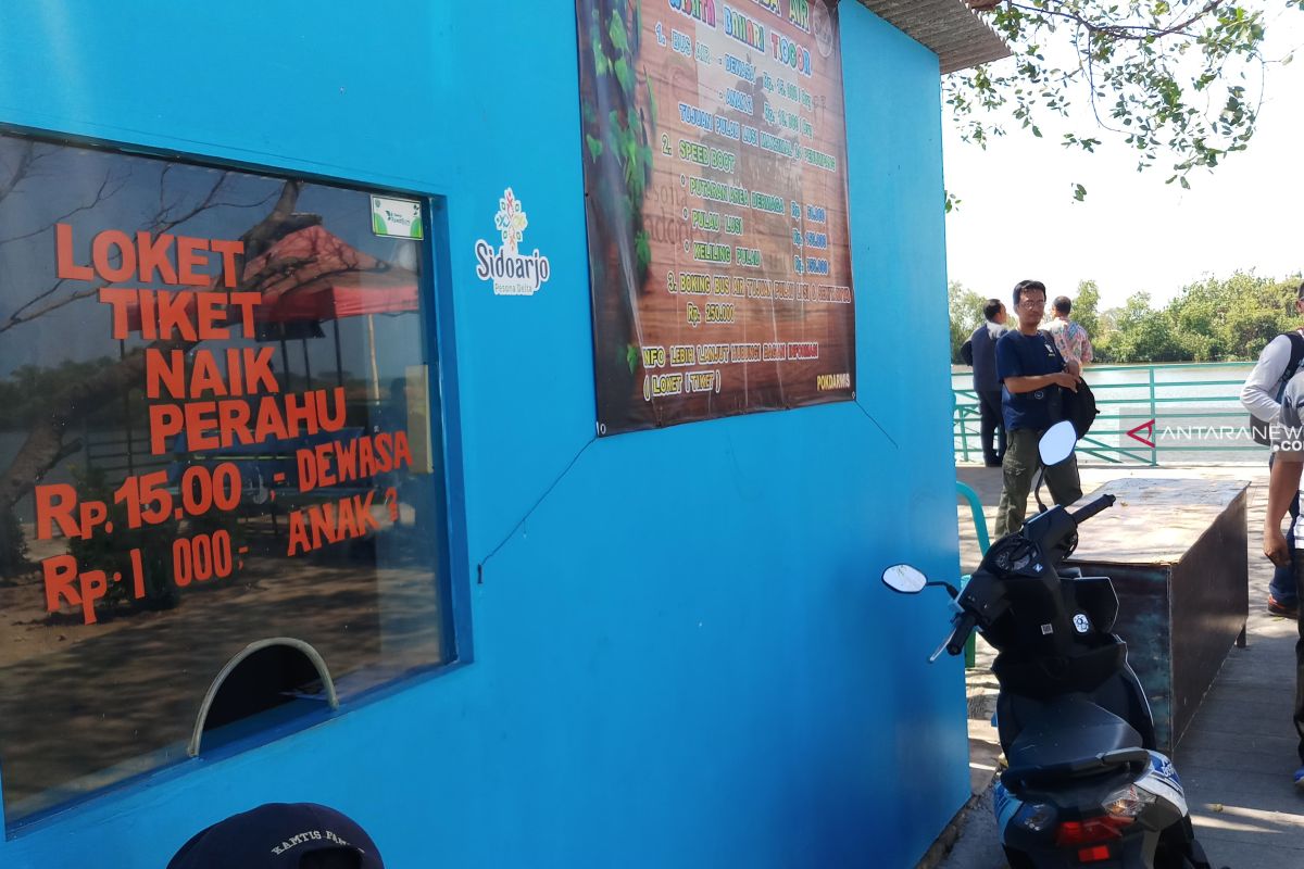 Pemkab Sidoarjo dorong pengembangan wisata bahari Tlocor