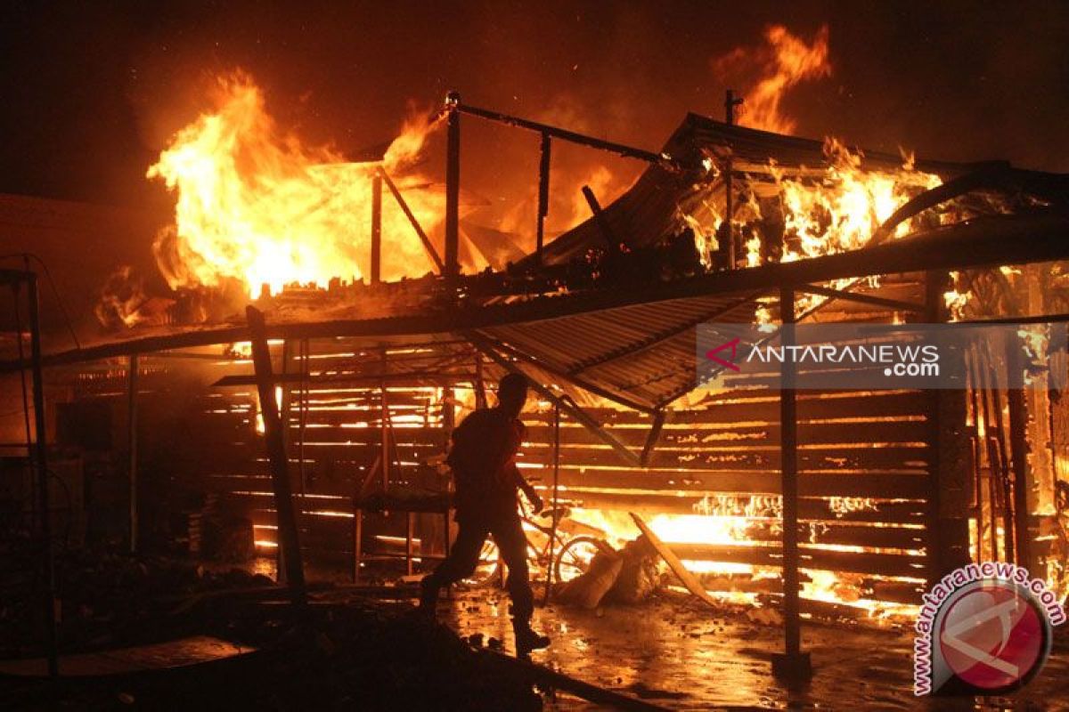 Api bakar 26 unit rumah di Buluseuma  Aceh Singkil