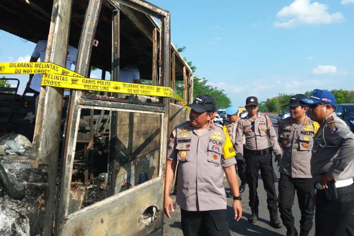 Ini penyebab terbakarnya bus Polres Kapuas di Jembatan Tumbang Nusa