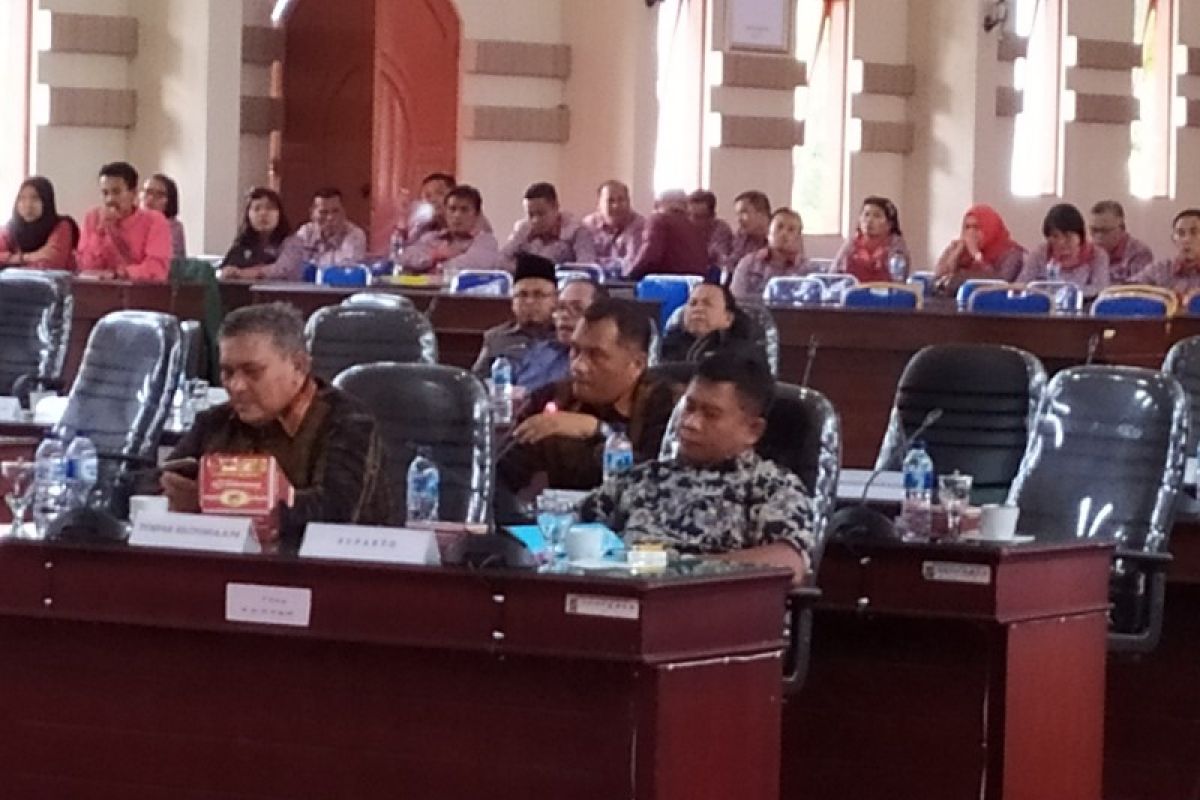 Anggota DPRD Simalungun ajukan hak interpelasi pemberhentian guru