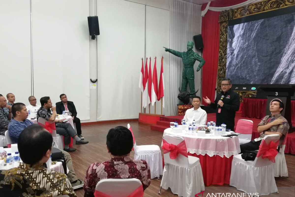 PDIP tampilkan testimoni keberhasilan "wong cilik" di kongres