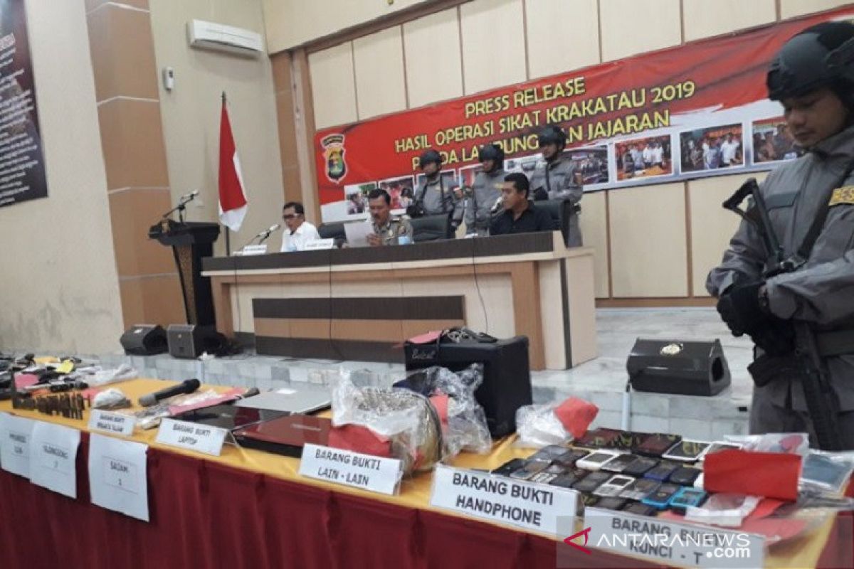 Dalam dua pekan, Polda Lampung sita 195 senjata api rakitan