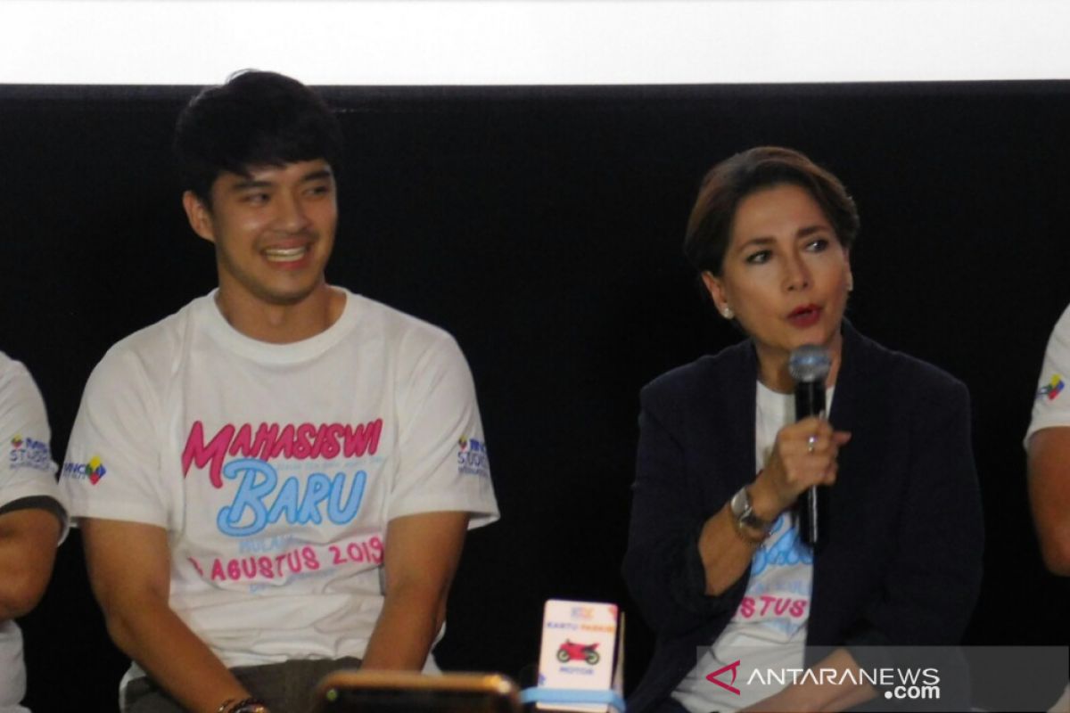 Morgan Oey puas main film bareng Widyawati