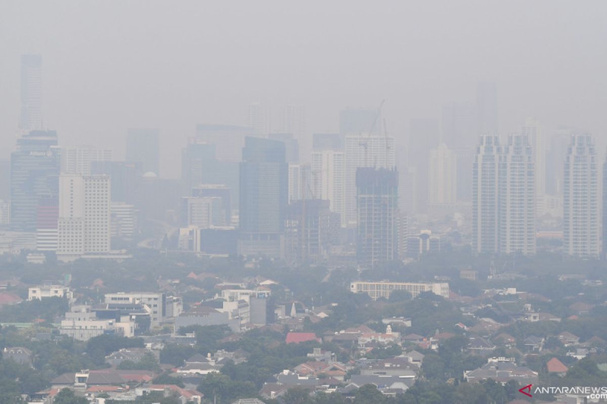 Kualitas udara Jakarta Minggu pagi tidak sehat