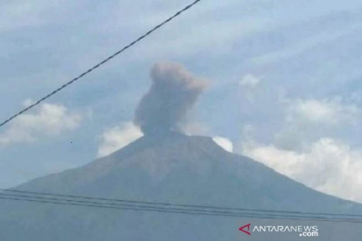 51 orang sedang lakukan pendakian saat Gunung Kerinci erupsi Rabu
