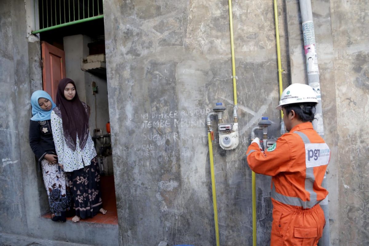 Berhembus gas di Pulau Garam