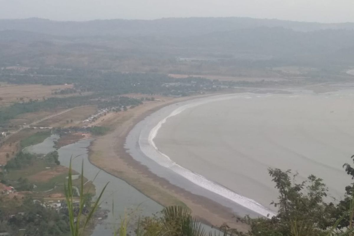 BPBD Sukabumi lakukan penyisiran daerah pesisir pantai pascagempa 7,4 SR