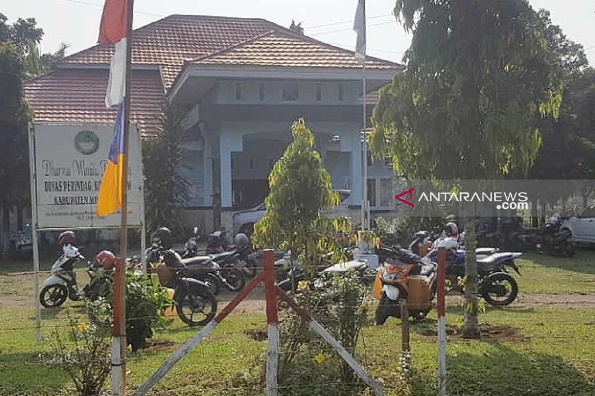 Puluhan nelayan datangi Disperindagkop Mukomuko terkait BBM