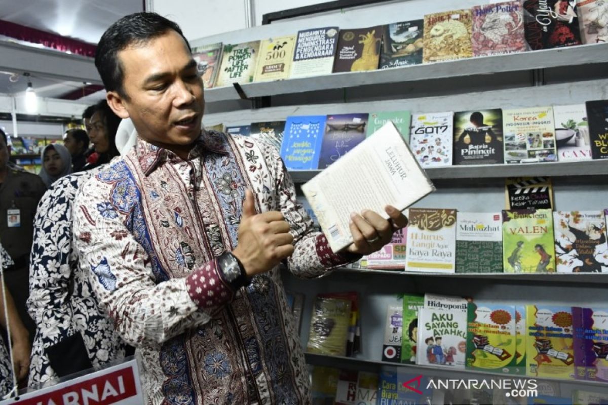 ASN Batang diajak sumbang buku ke perpustakaan