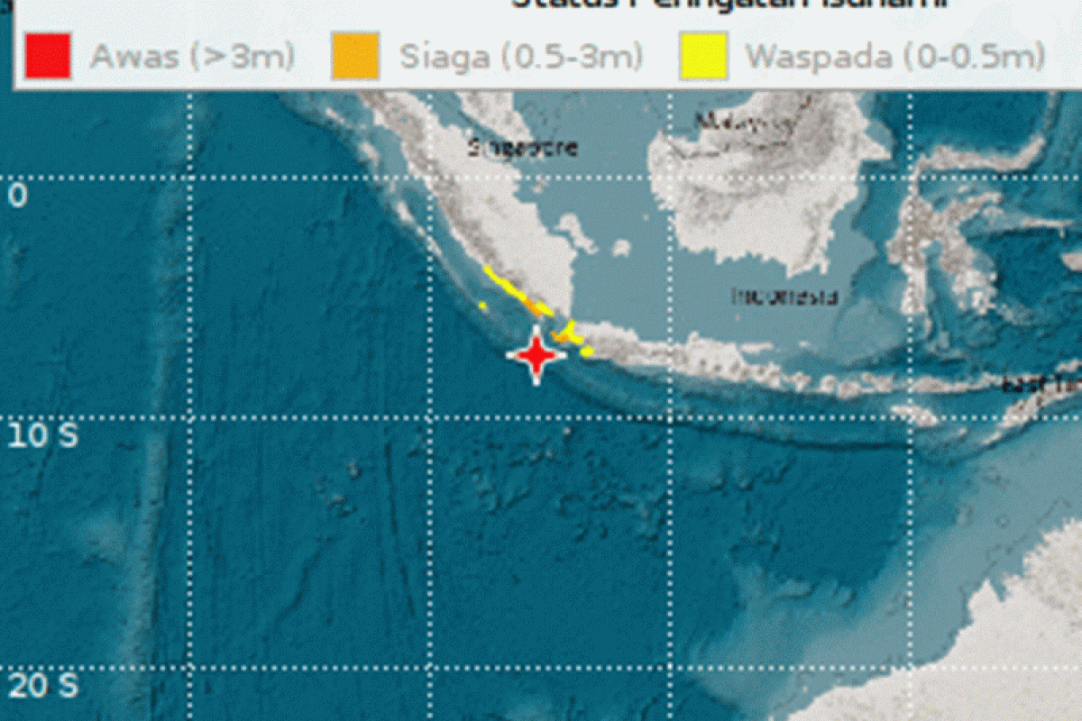 Rasakan gempa warga Labuan Pandeglang mengungsi