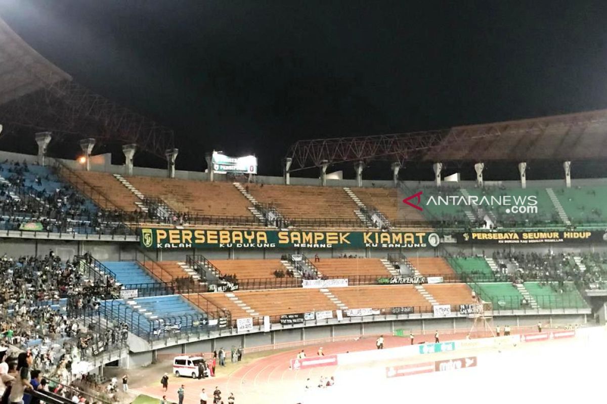 Persebaya unggul 1-0 atas Persipura di babak pertama