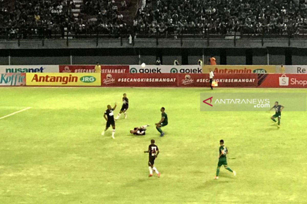 Liga 1 -- Persebaya Surabaya kalahkan Persipura Jayapura 1-0