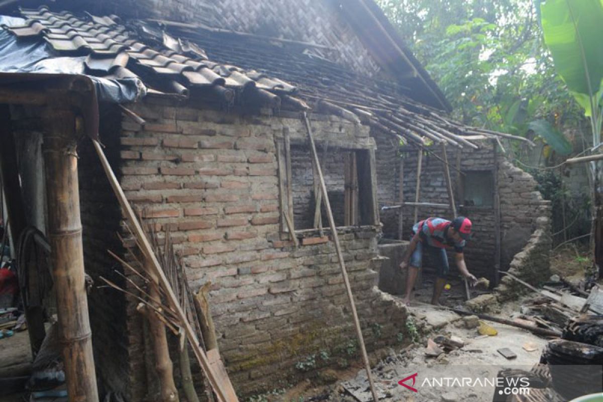 19 rumah di Desa Sinar Jaya Pandeglang rusak pascagempa