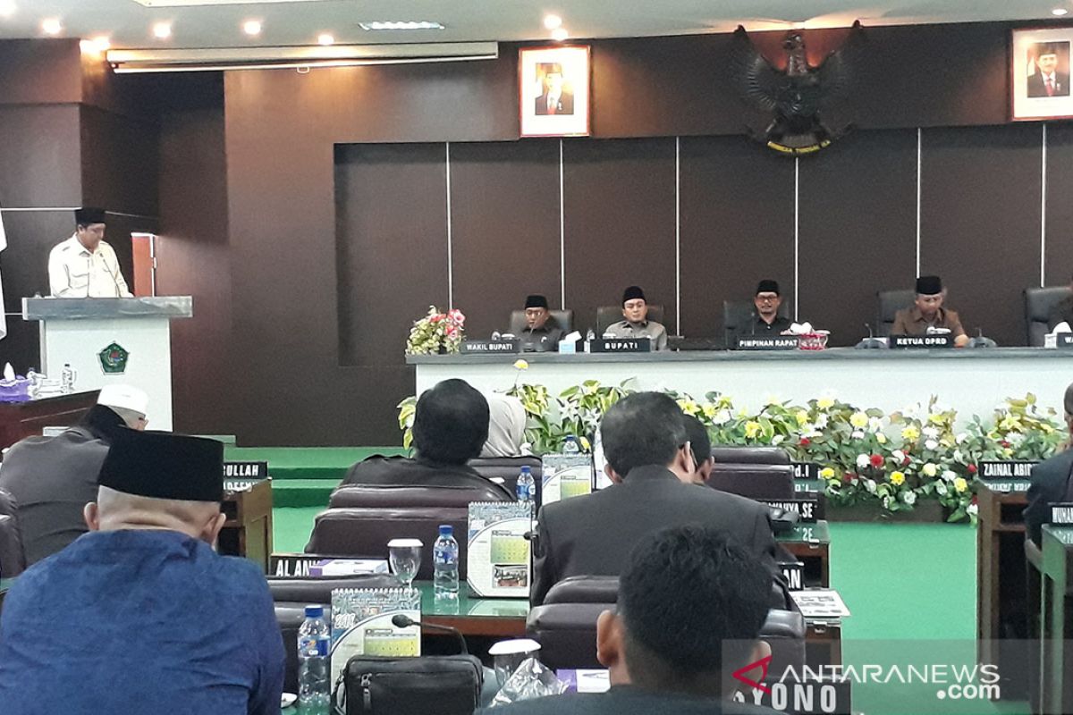 45 anggota DPRD Pamekasan periode 2014-2019 terima pesangon