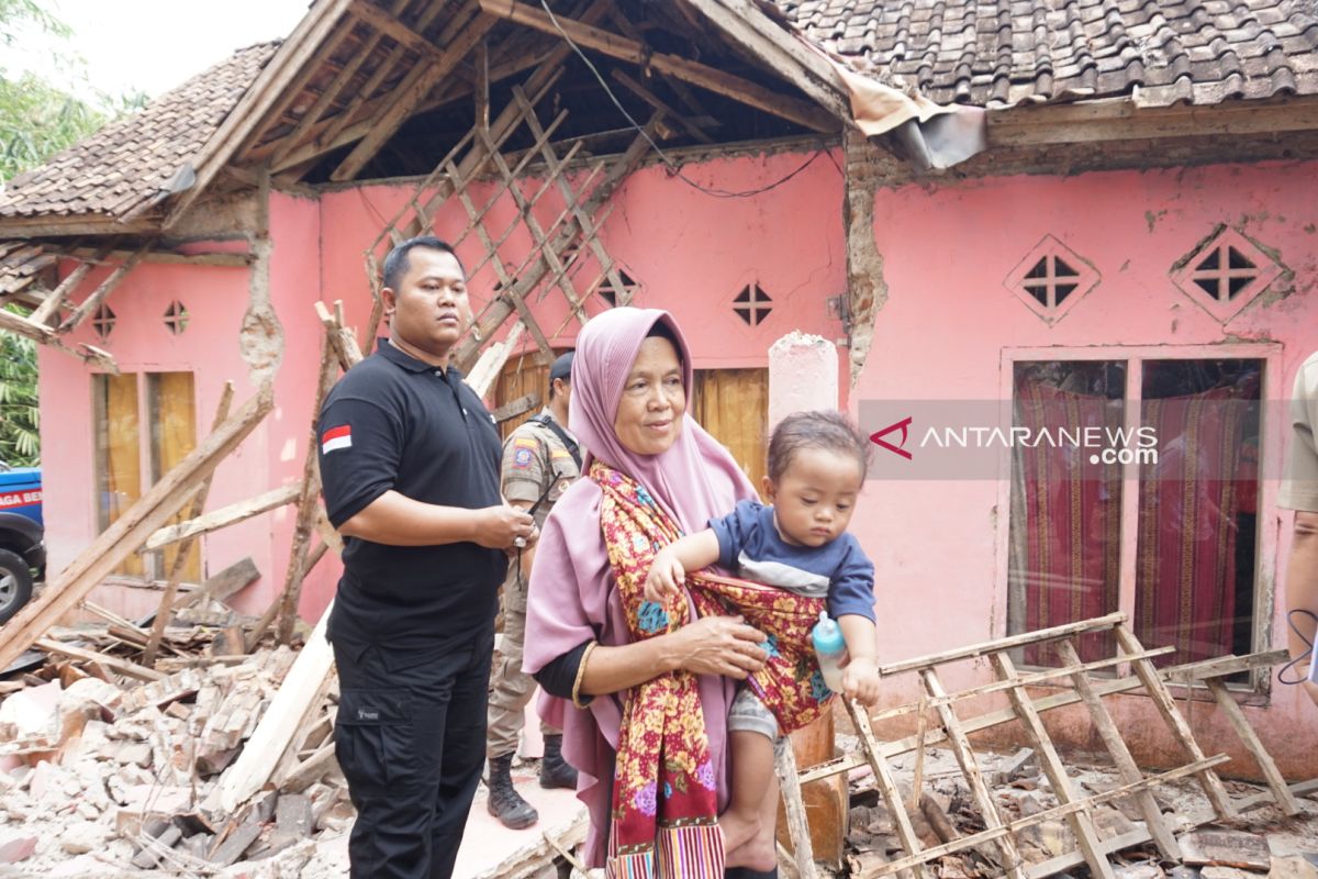 Korban meninggal akibat gempa Banten menjadi lima orang