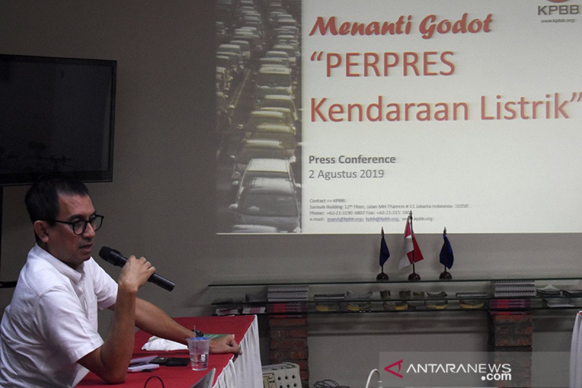 Regulasi kendaraan bermotor listrik bisa isi baterai bisa di perumahan