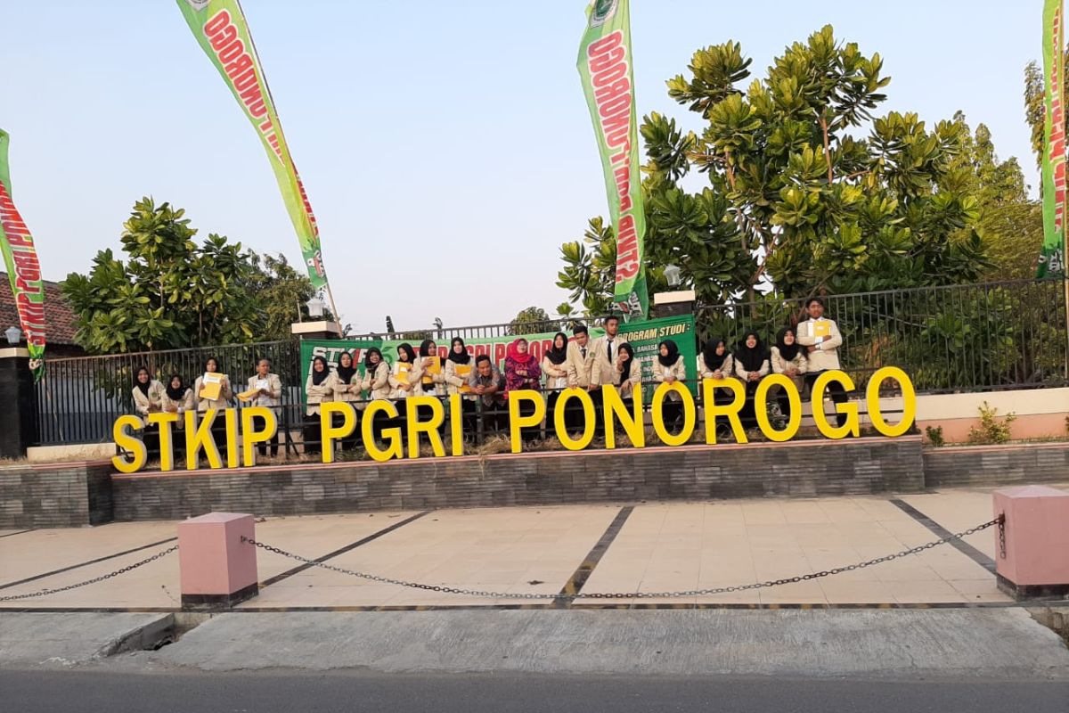 STKIP PGRI Ponorogo dorong mahasiswa ubah skripsi jadi buku