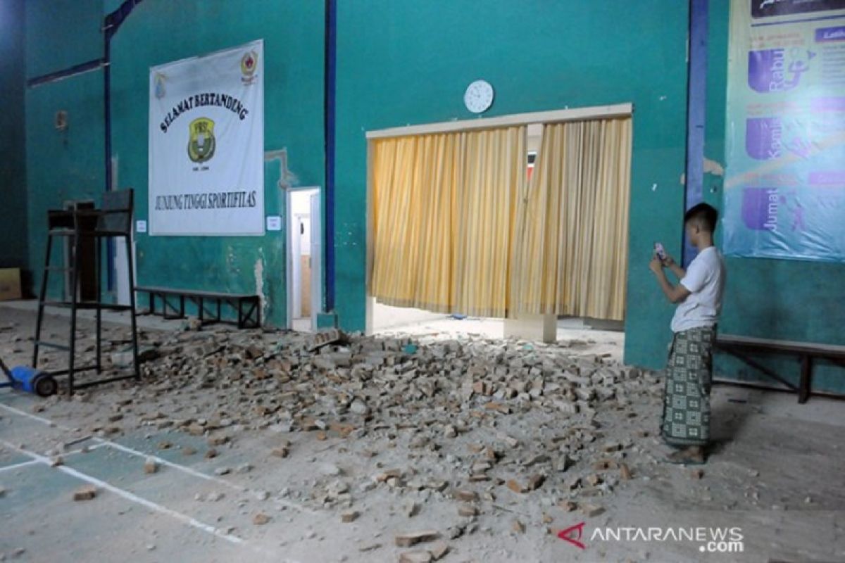 Ibu hamil korban gempa Pandeglang dievakuasi ke Puskesmas