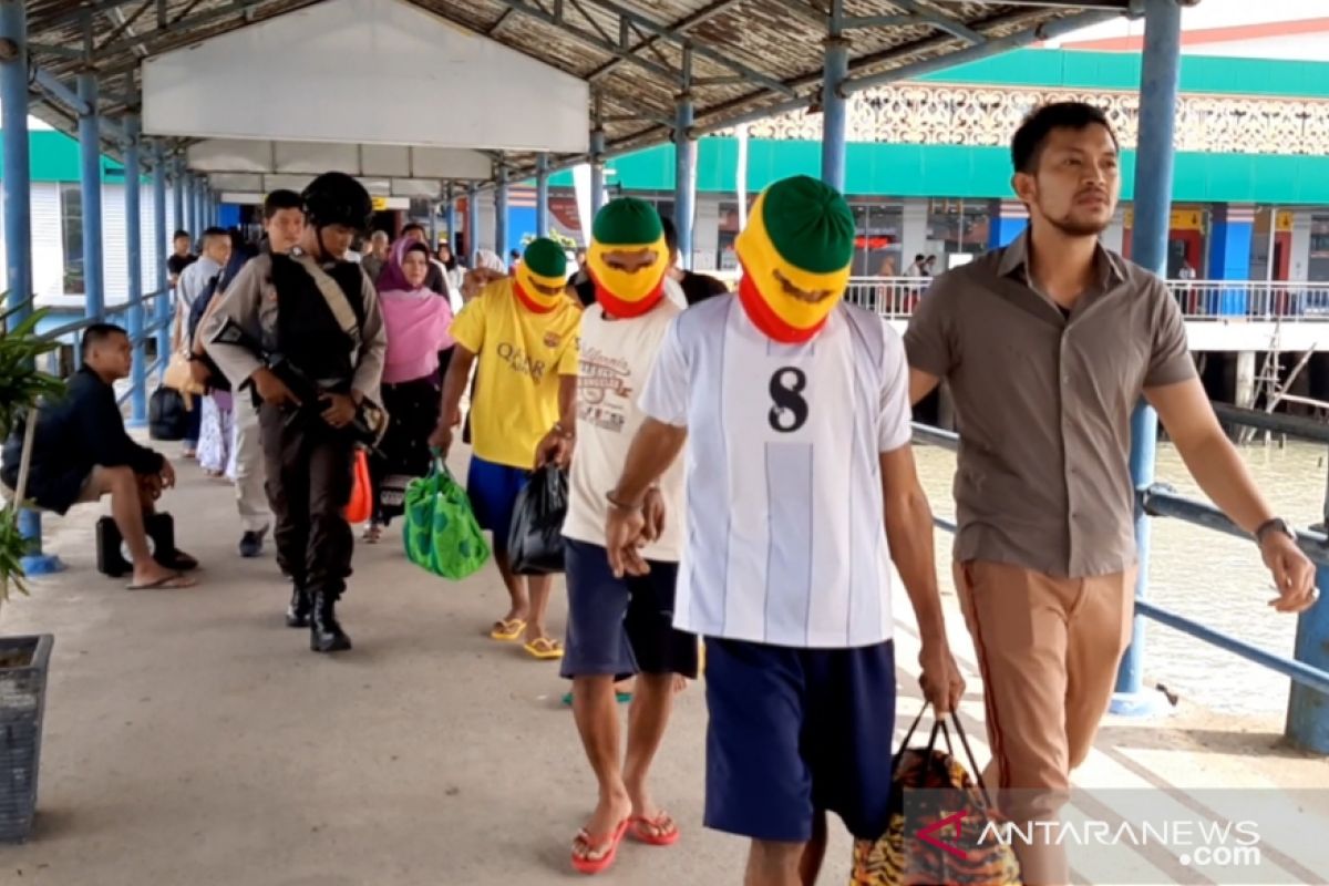 17 kapal pengebom ikan asal Kalbar beroperasi di Tambelan