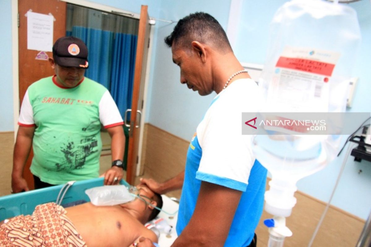 Seorang anggota BPBD Aceh Barat pingsan saat padamkan karhutla
