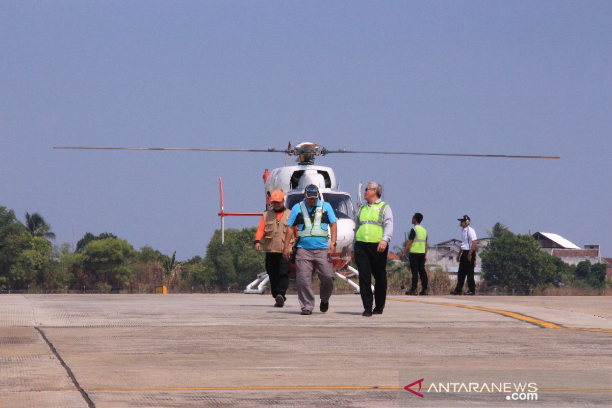 BNPB ready to deploy more helicopters to put out forest fires