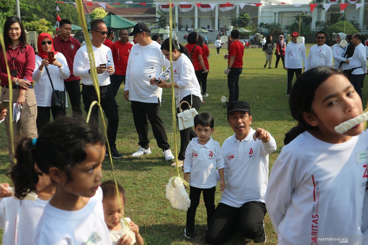 Cucu Jokowi tidak mau ikut lomba makan kerupuk