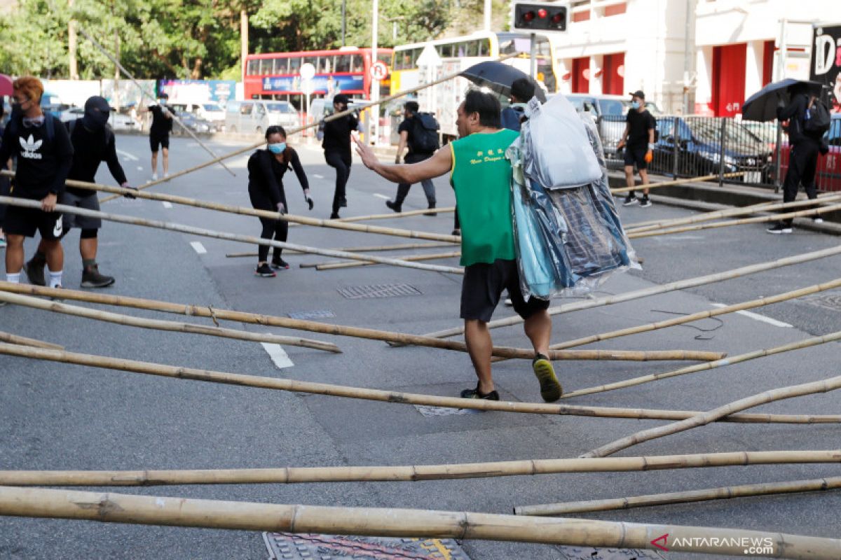 Pemimpin Hong Kong dituntut kembalikan kekuasaan kepada rakyat