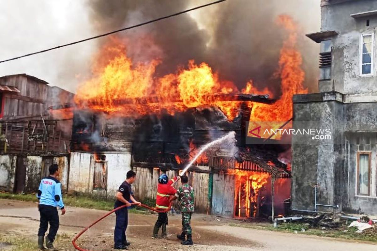 12 unit rumah di Aceh Selatan terbakar, 40 orang kehilangan tempat tinggal