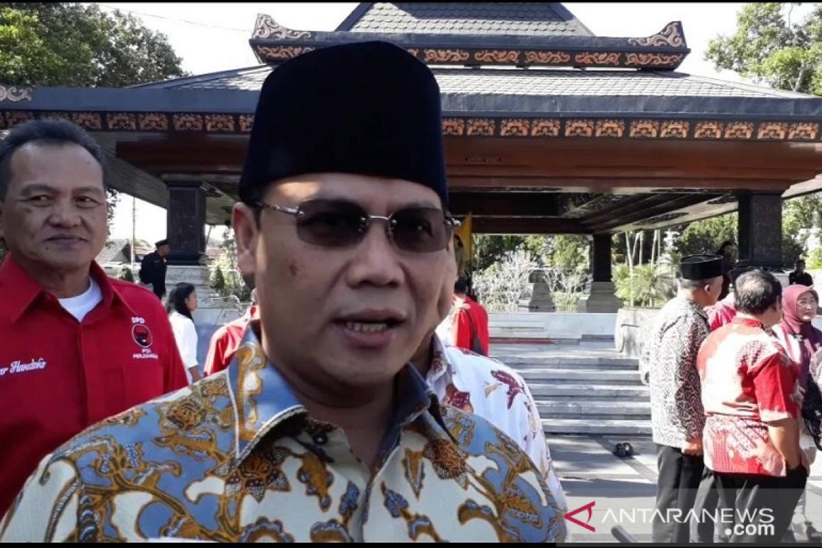 Ahmad Basarah katakan kongres PDIP akan tetapkan Megawati ketua umum