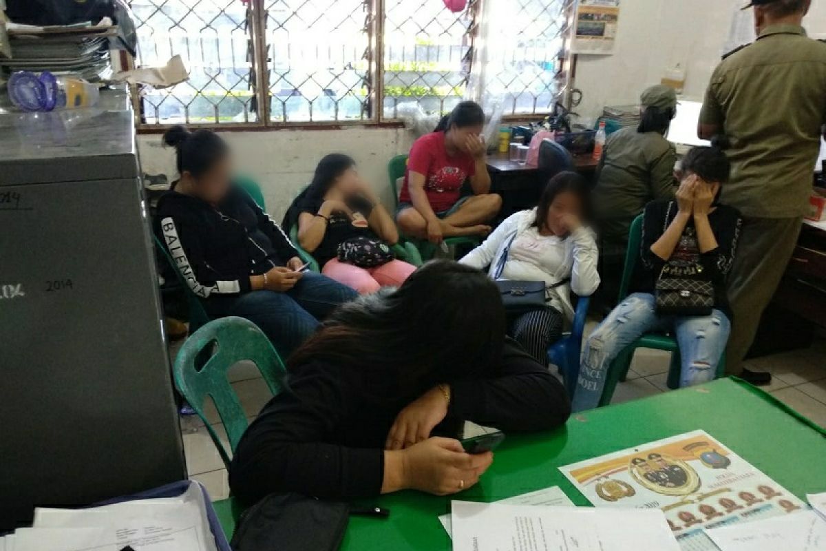 Lagi, Satpol PP Tapteng jaring 6 wanita dari salon dan tempat pijat