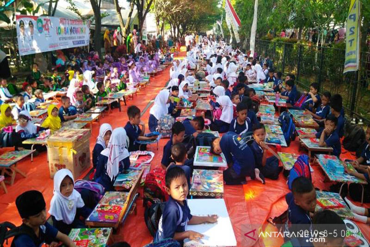 Sambut HUT RI, seribuan anak-anak Abdya ikut lomba mewarnai